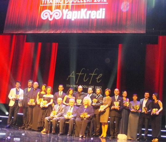 16.Yap� Kredi Afife Tiyatro �d�lleri Sahiplerini buldu